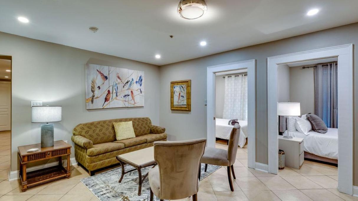 4 Bedroom Beauty Steps From The River سافانا المظهر الخارجي الصورة